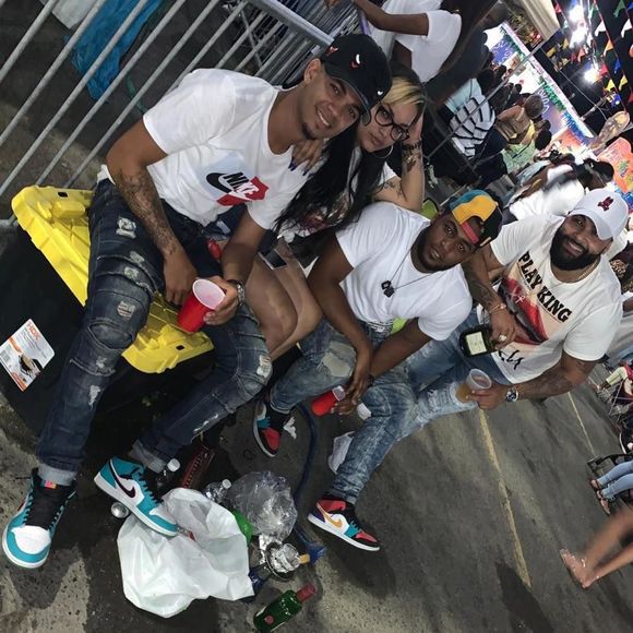 Meet your Posher, Edarlis - Picture 1 of 1